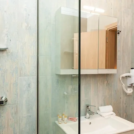 Milos Mountain - Nikitas *