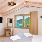 Daire Milos Mountain - Nikitas
