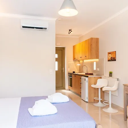 Milos Mountain - Nikitas