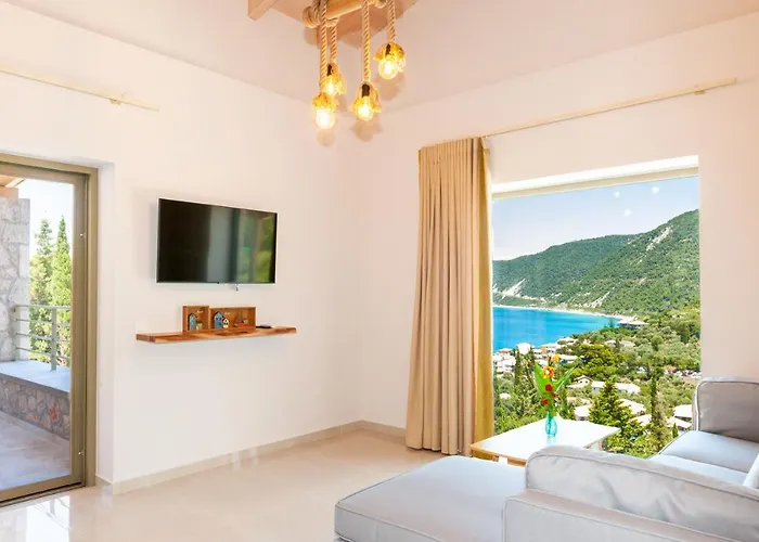 Milos Mountain - Nikitas Áyios Nikítas