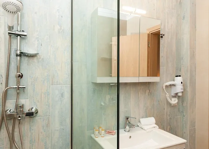 Milos Mountain - Nikitas *