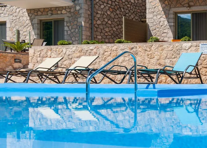 Daire Milos Mountain - Nikitas