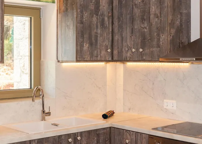 Daire Milos Mountain - Nikitas *